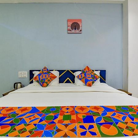 Fabhotel Code Surat Exterior photo