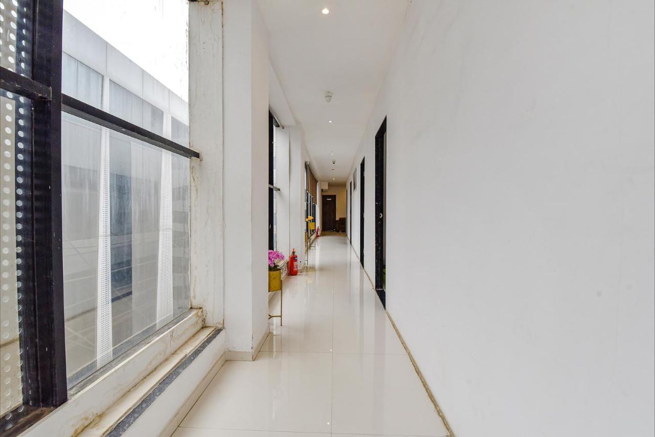 Fabhotel Code Surat Exterior photo